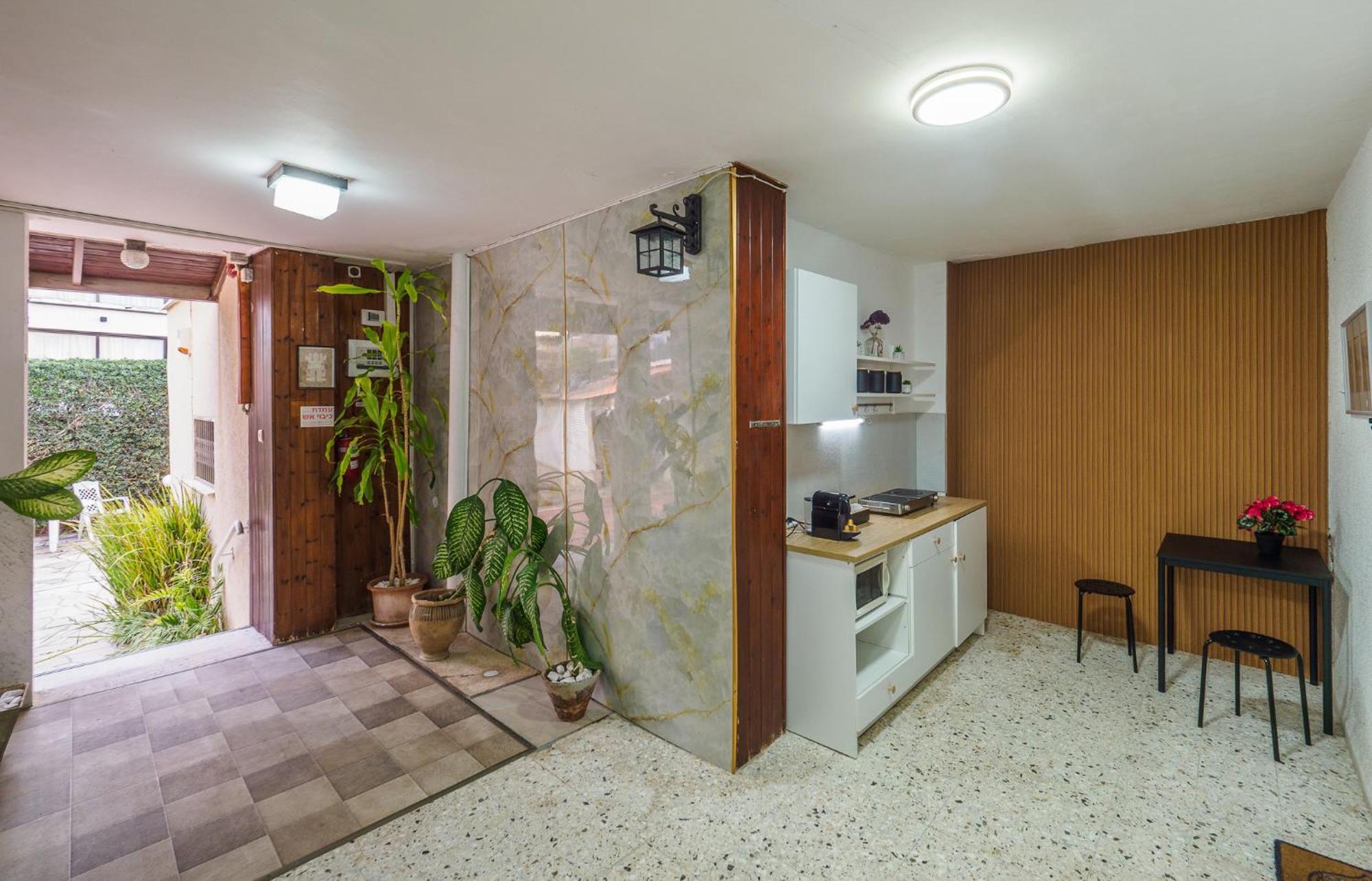 Breezot Yam Hotel Nahariya Bagian luar foto